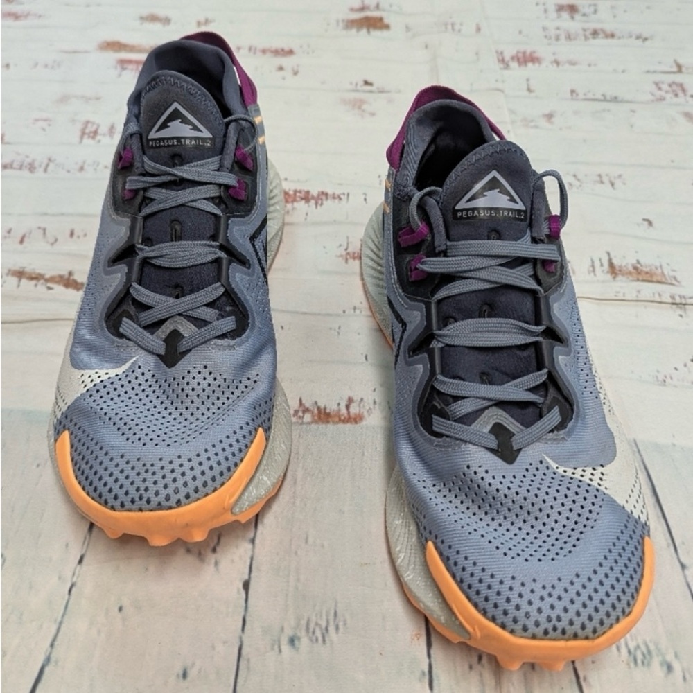 Nike Pegasus Gray and Orange Running Shoes with Breathable Mesh - Picture 2 of 7